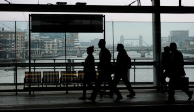 UK business confidence plunges to lowest level on record