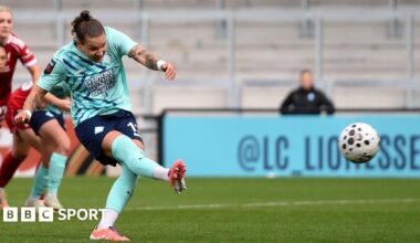 WSL LIVE: Leicester v Everton, London City v Liverpool, Spurs v Brighton & West Ham v Aston Villa