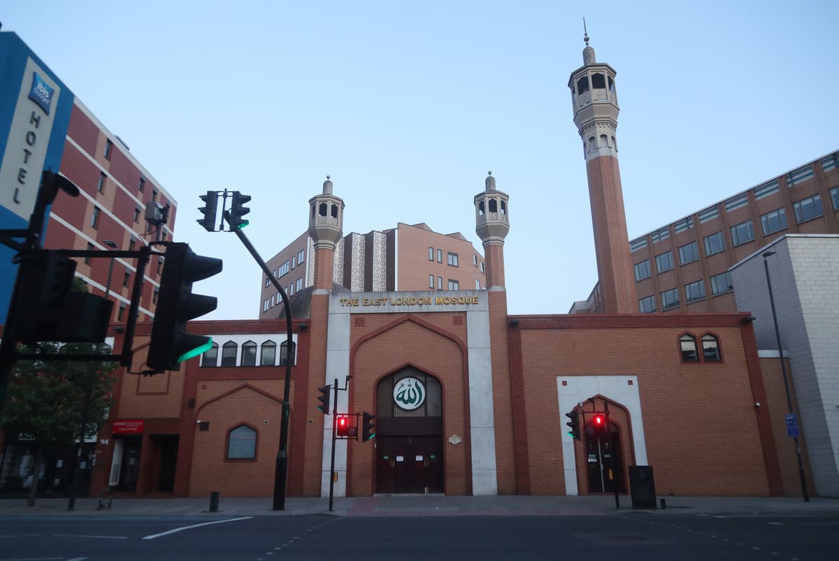 London mosque faces criticism over 'men and young girls only' charity fun run - London Evening Standard