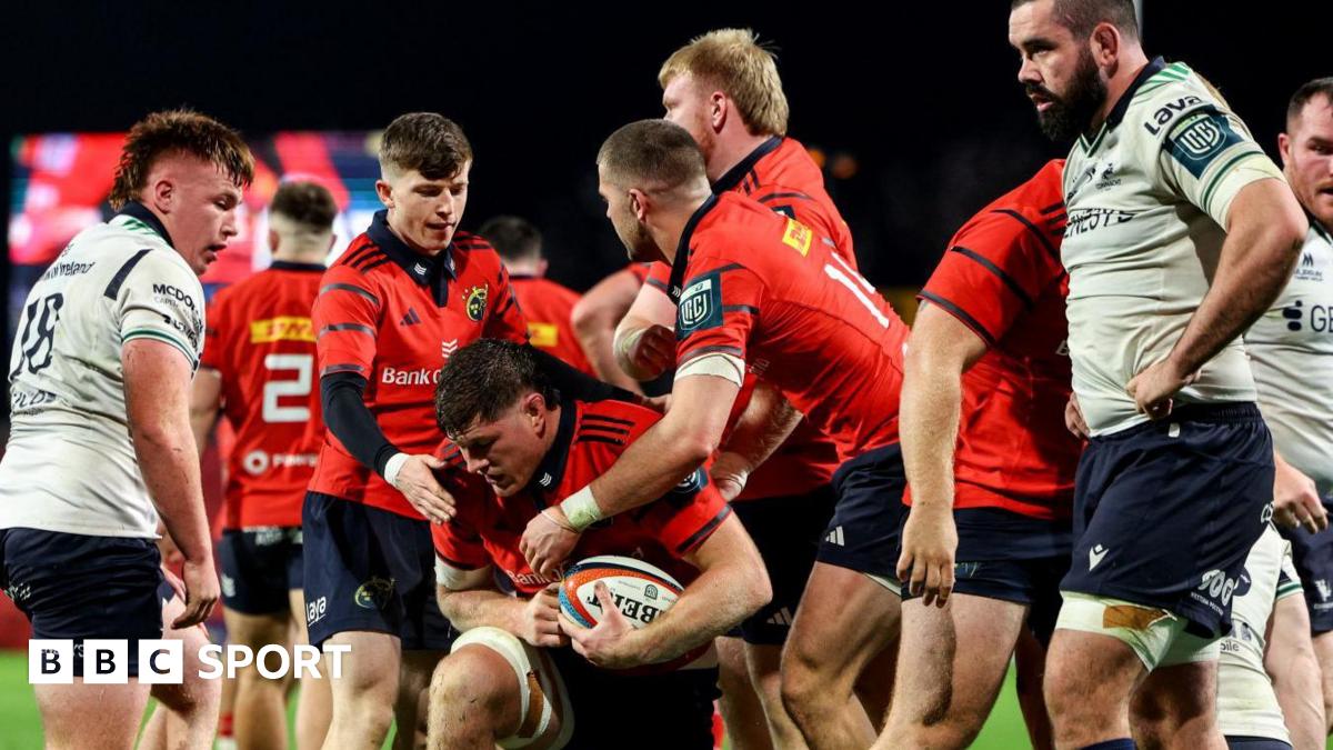 Jack O'Donoghue scores a try