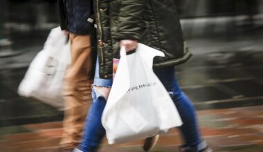 UK economy sees weaker-than-expected growth in August after July contraction