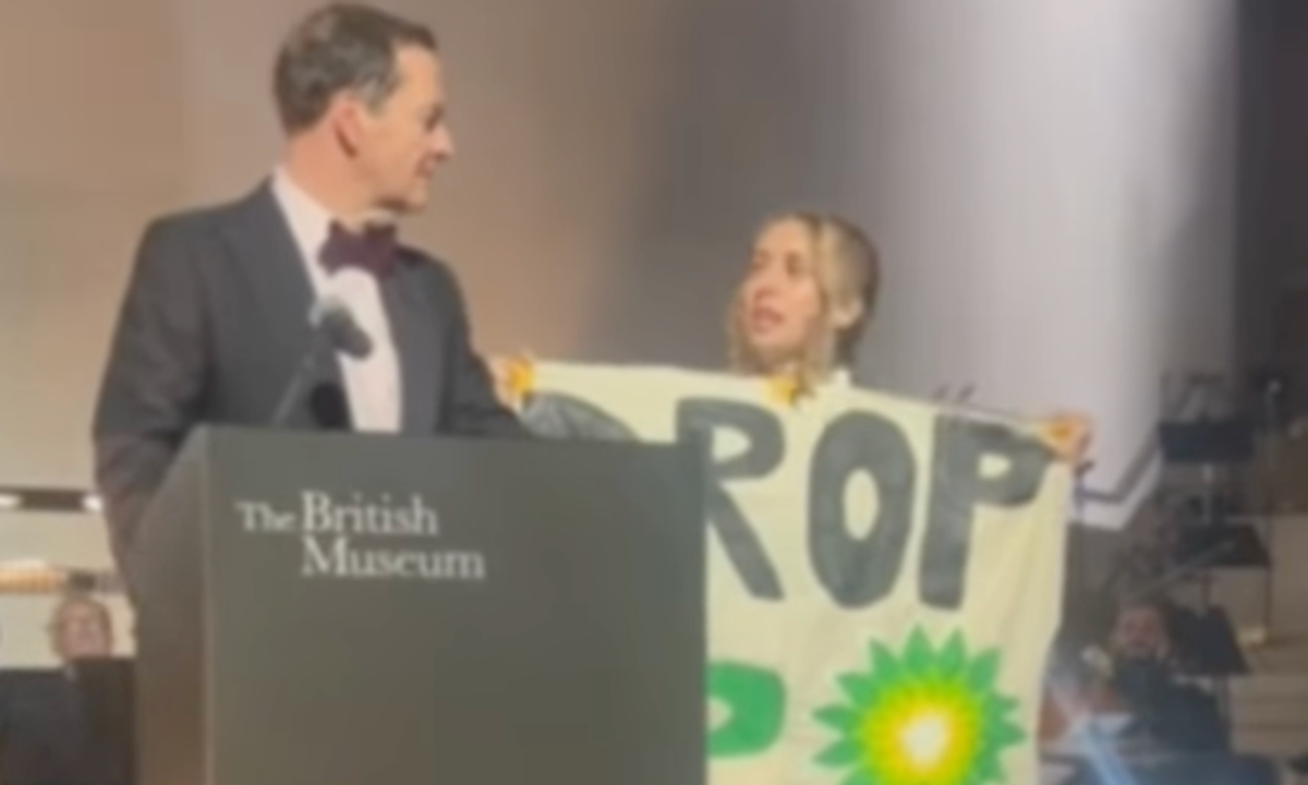 British Museum ball disrupted by climate protestor demanding end to BP sponsorship - The Art Newspaper