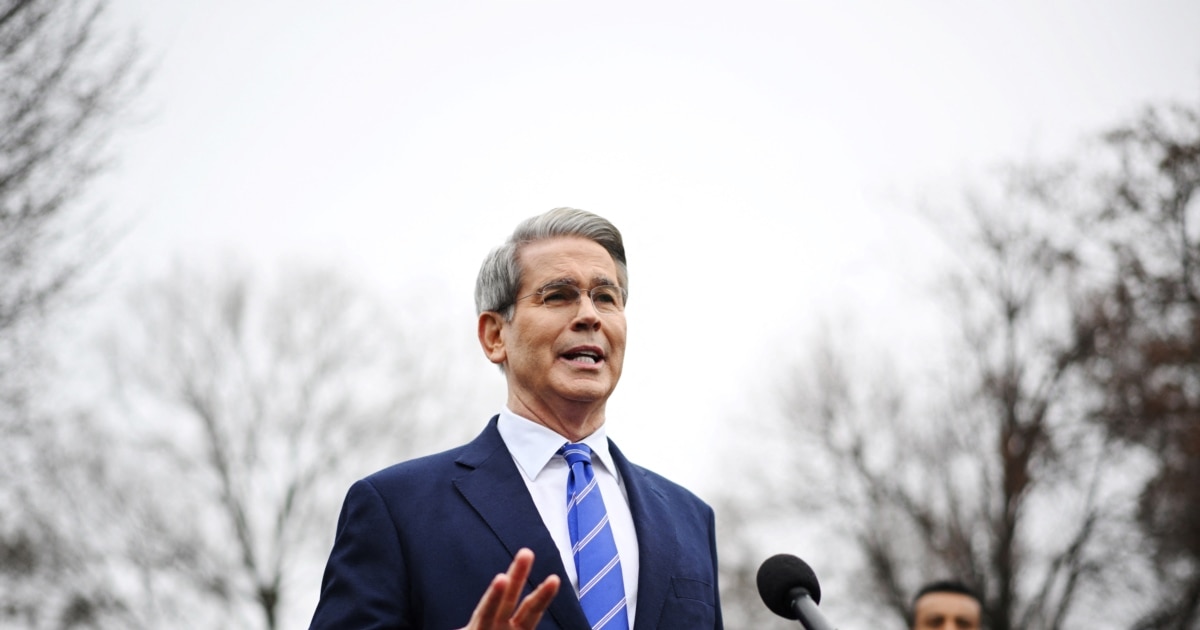 US Imposes 'Substantial' Sanctions On Russian Oil Sector Over Putin's 'Refusal To End Senseless War'