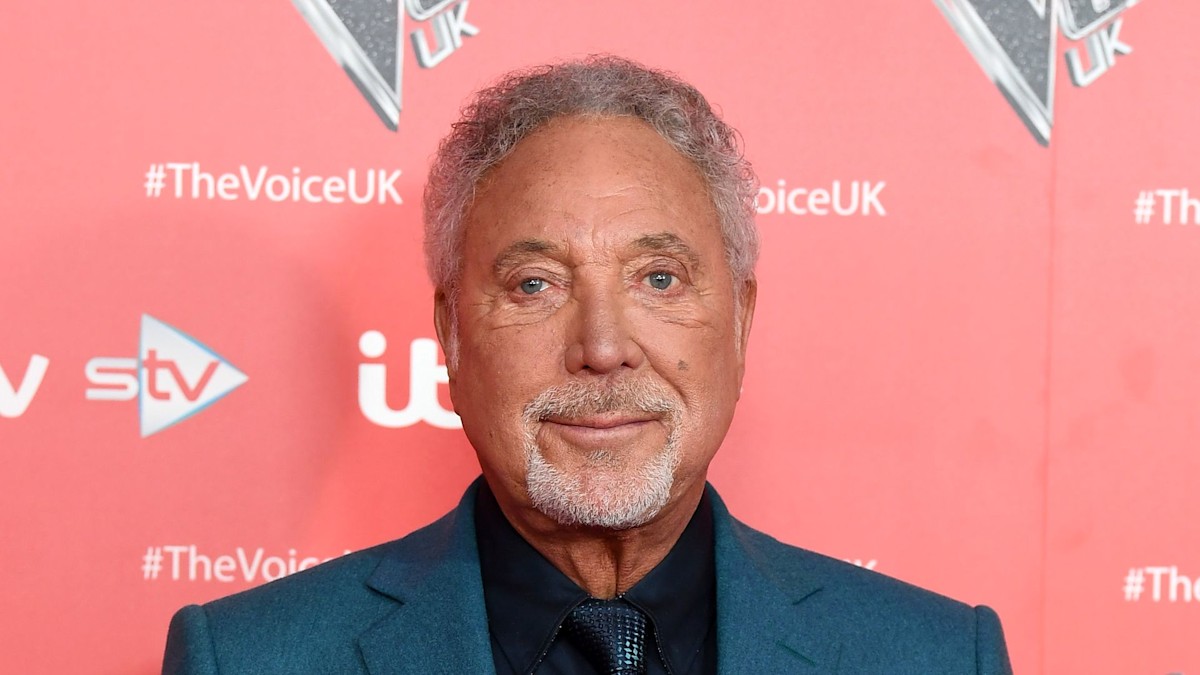 Sir Tom Jones' Thames-view apartment was late wife Linda's final wish