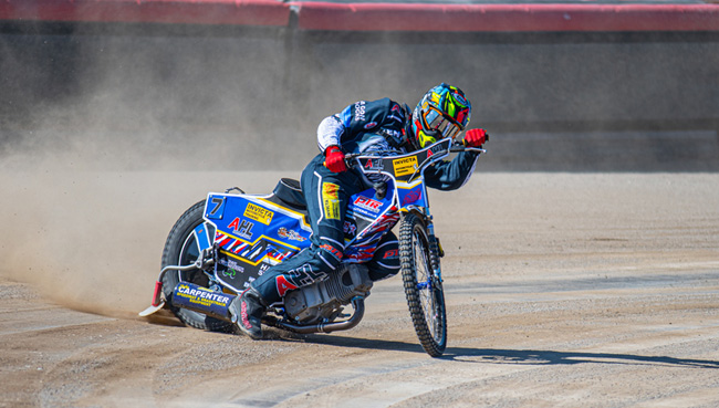 BELLE VUE 38 STEELERS 52