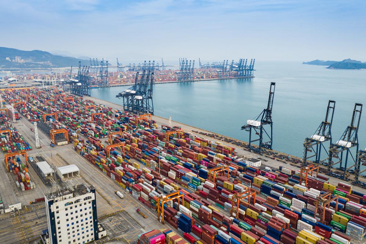Chinese export boom can’t stop economy’s slowdown