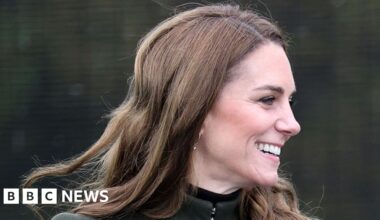 Royal couple meet trainee firefighters in NI