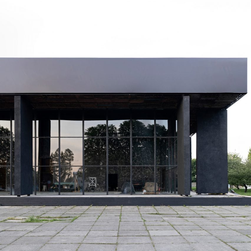 Pavilion 13 by Forma