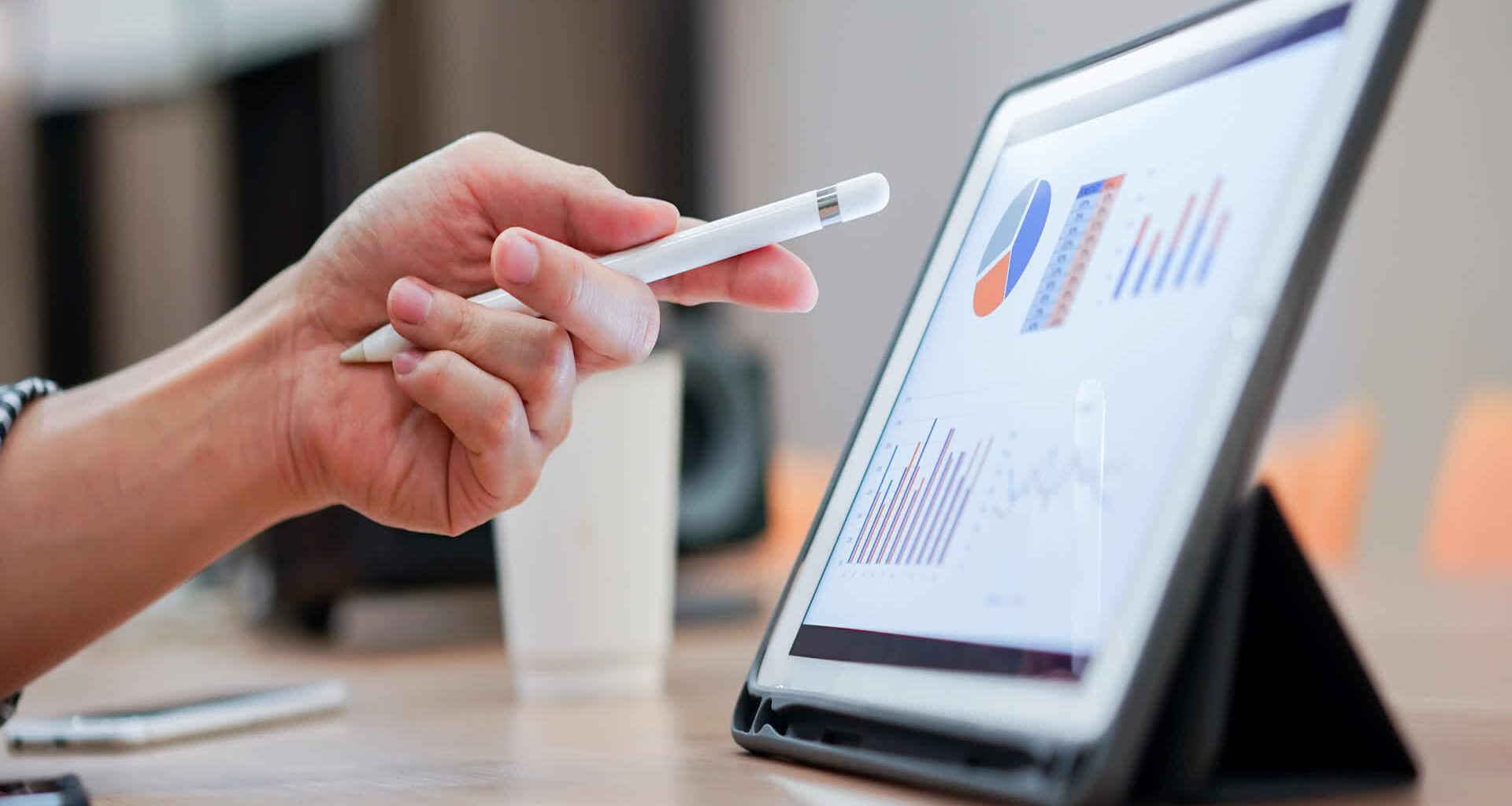 Researchers have revealed that the U.S. government doles out over $30 billion in funding to support the fossil fuel industry every year.