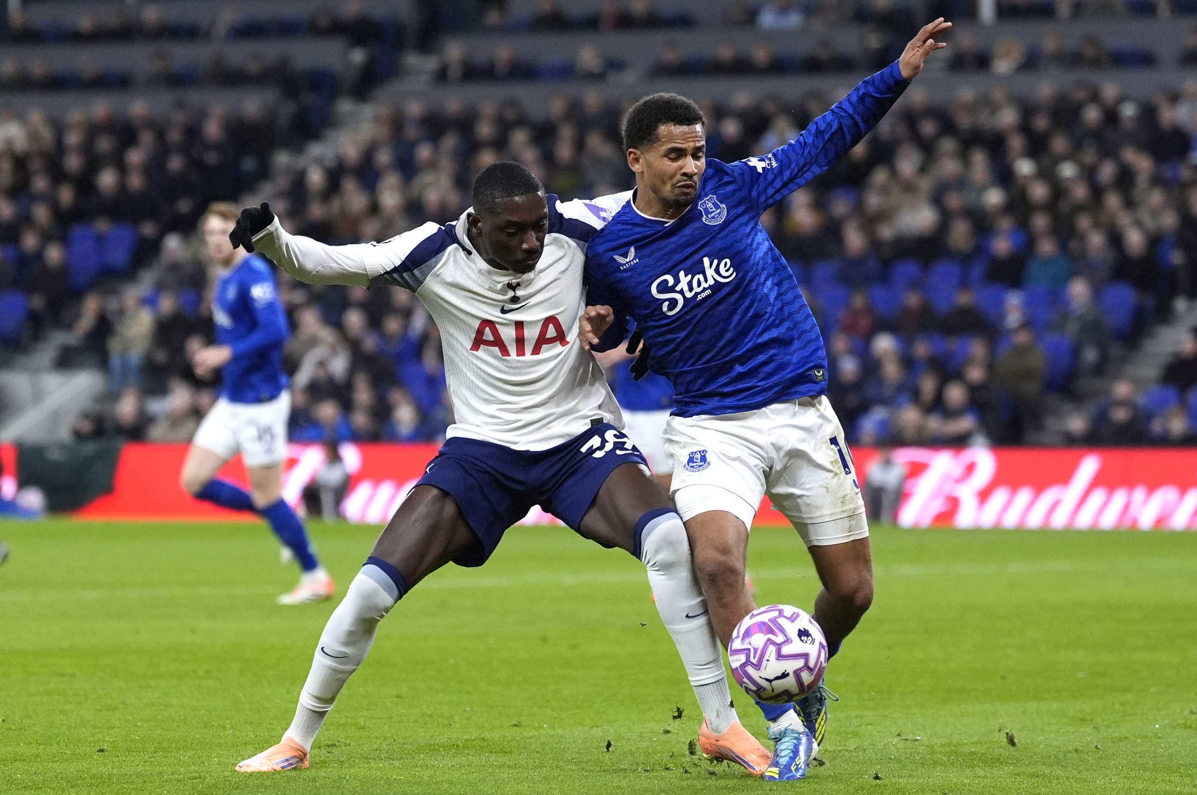 Tottenham Hotspur’s Randal Muani (left) and Everton’s Iliman Ndiaye battle for the ball. (Photo by Peter Byrne/PA Images via Getty Images)