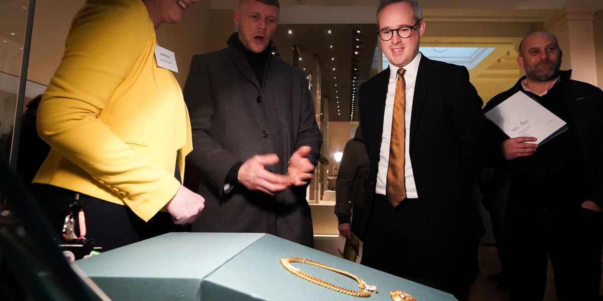 Gold pendant made for Henry VIII's daughter sells for £3.5m after being found near cafe