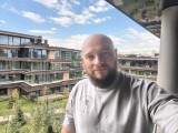 Selfie camera photos - f/2.2, ISO 250, 1/50s - Xiaomi 15T Pro review