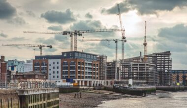How important is the UK construction industry to government plans for growth?