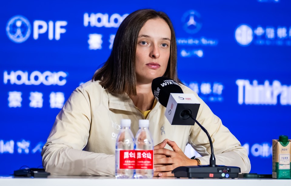 Swiatek risks fines or ranking points penalties for missing tournaments