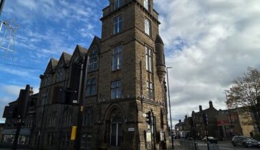 'Save our Town Hall' - Pudsey residents' message as council looks to sell historic building