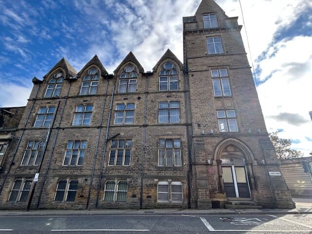 Pudsey Town Hall set for sale on open market - report