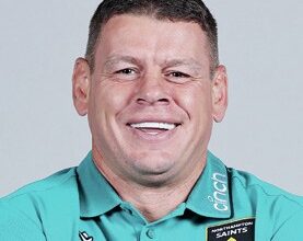 Radford accepts chance to coach Scotland