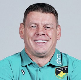 Radford accepts chance to coach Scotland
