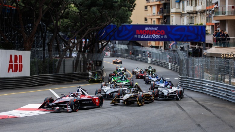 Start of the 2024 Monaco E Prix
