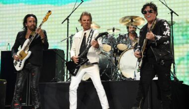 Journey's Jonathan Cain denies bandmate Neal Schon's claim that he is quitting the band