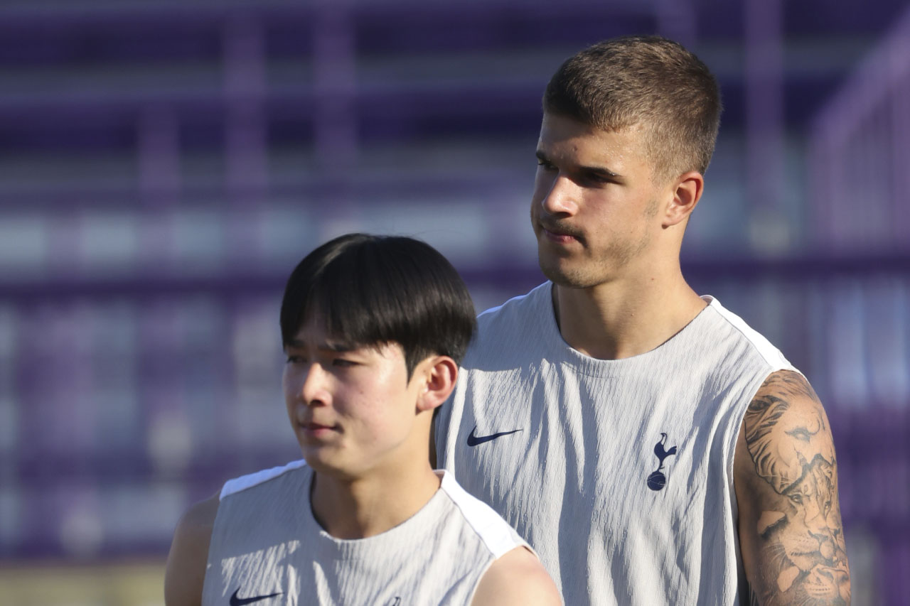 Luka Vuskovic Tottenham