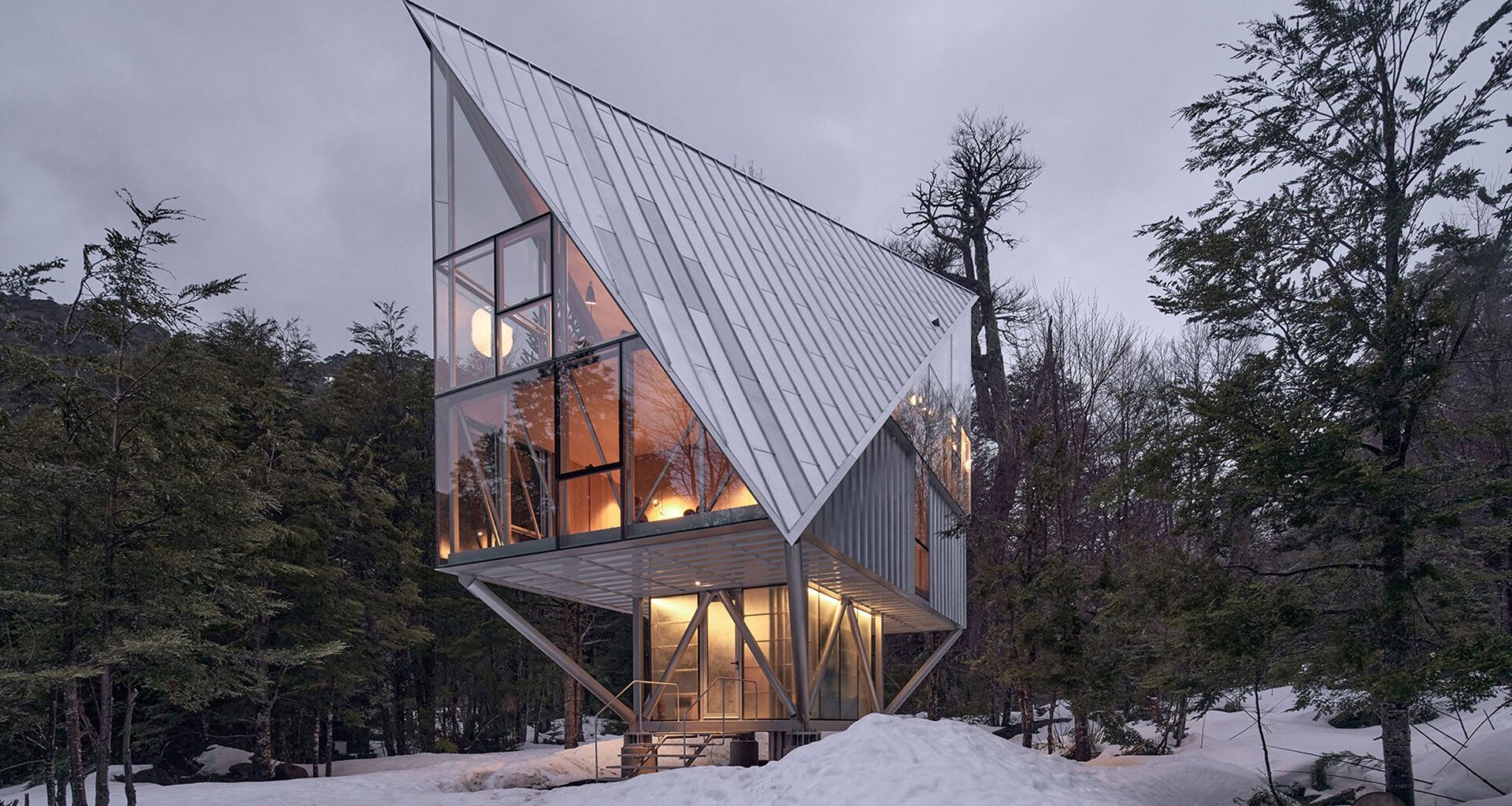 Casa in Arboles by Max Nunez