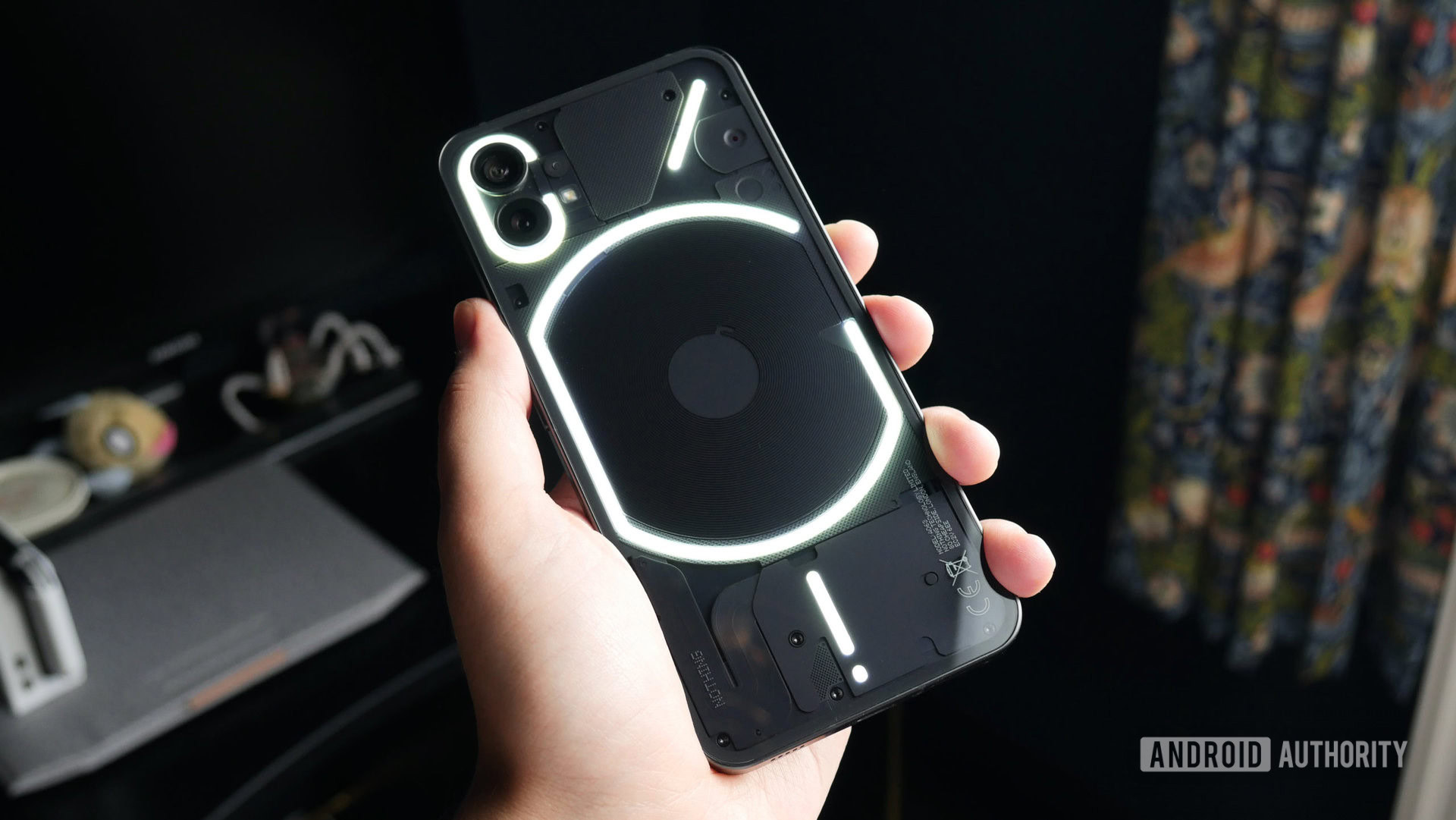 nothing phone 1 glyph on rear