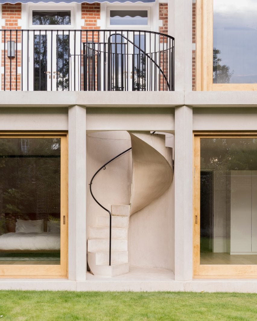 Extension at Hampstead home by Pinzauer