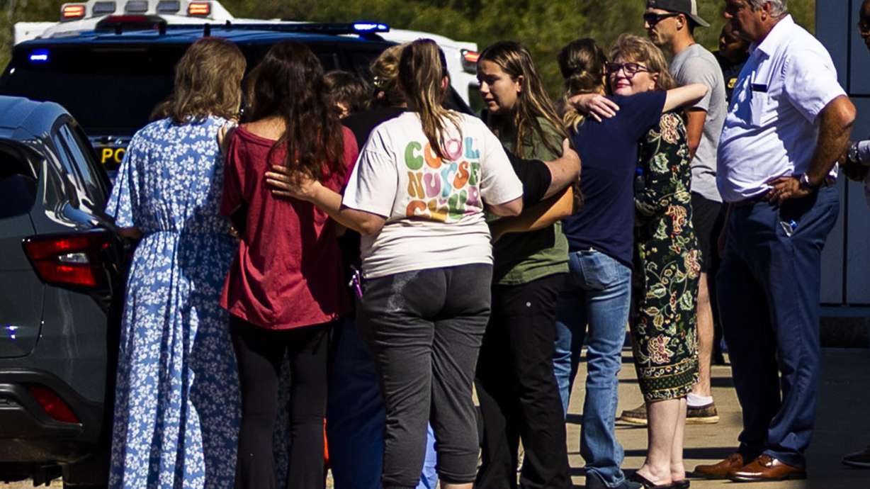 Utah therapist shares how parents can help kids cope with tragedy