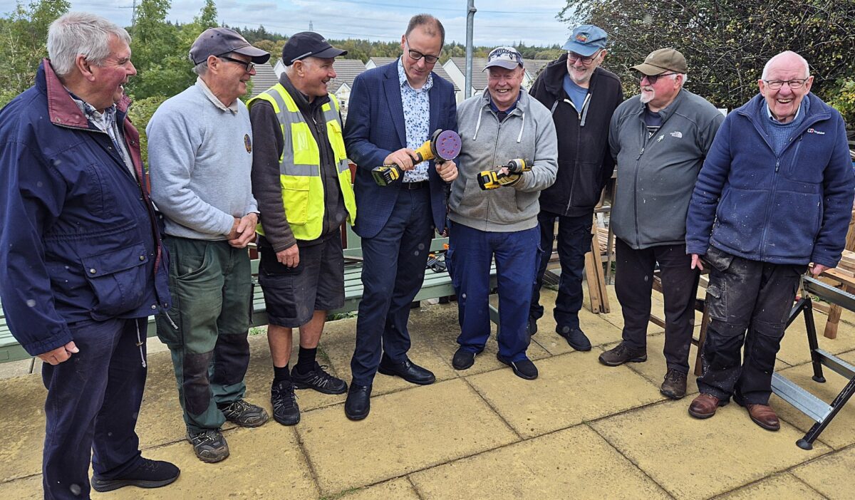 MP praise for Pentlands Men's Shed