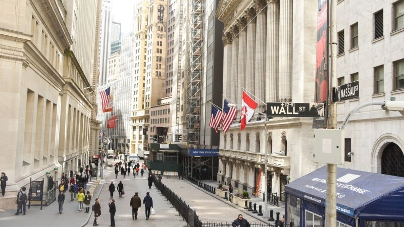 US business surveys strengthen the case for rate cuts | snaps
