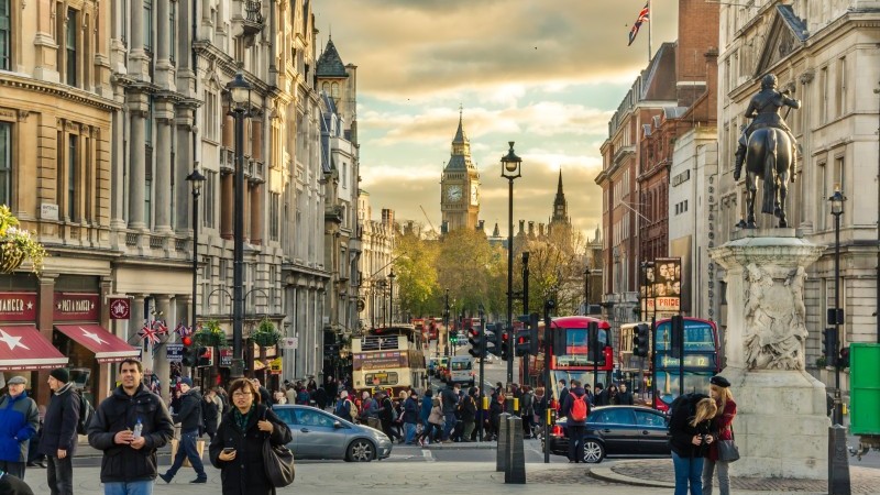 Dovish UK jobs report bolsters case for further rate cuts | snaps