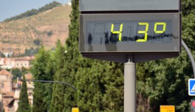 Spain: Three migrant farmworkers, incl. from Romania, Pakistan & Senegal, die following heat exposure at work as climate impacts "offloaded" onto vulnerable workers