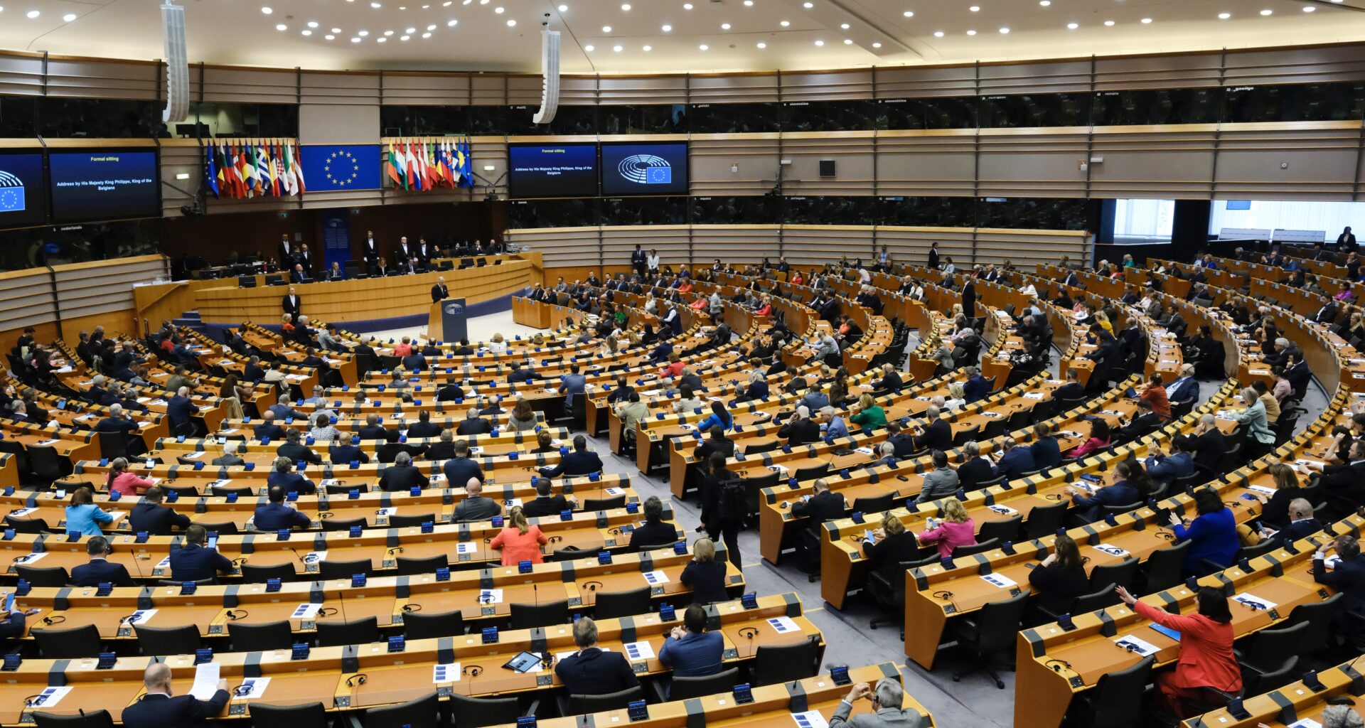 European Parliament urges EU states to intercept Russian drones and aircraft