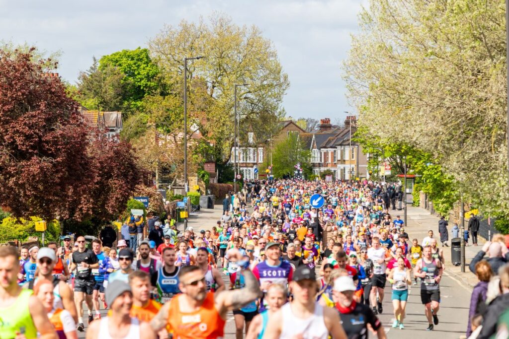 Large crowd running the London Marathon in 2024