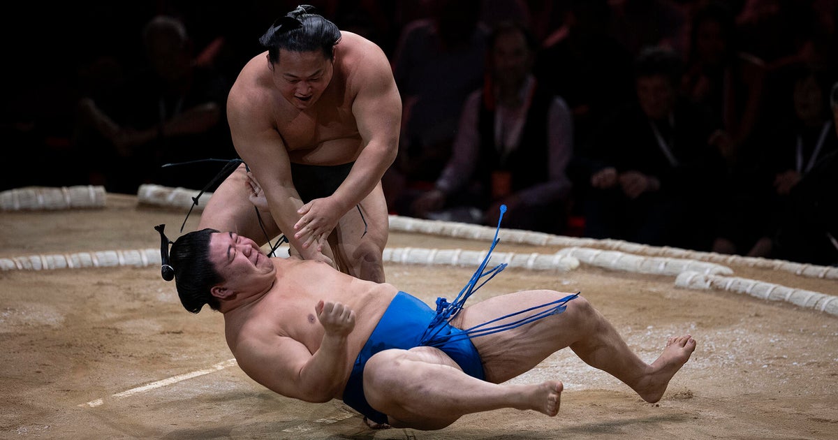 London hosts major sumo wrestling tournament, second ever outside of Japan