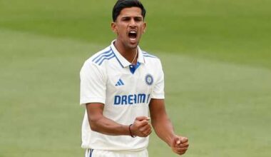 tanush-kotian-picked-up-four-wickets-on-day-1