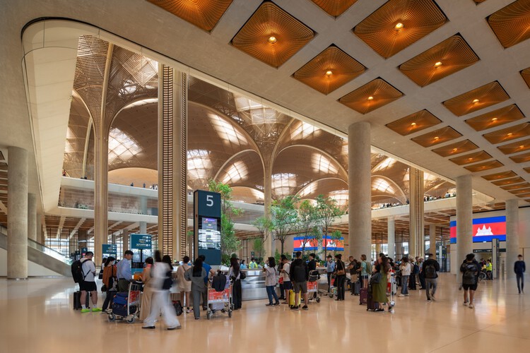 Techo International Airport by Foster + Partners Opens in Phnom Penh, Cambodia - Image 6 of 9