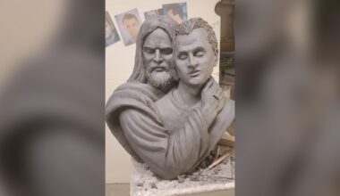 Catholic artist creates Charlie Kirk sculpture for Ave Maria University