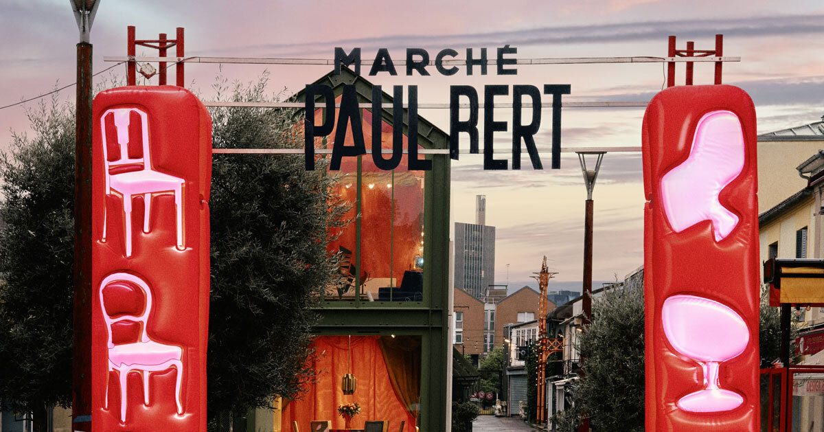 inflatable antique sculptures explore paradox in paris' iconic flea market