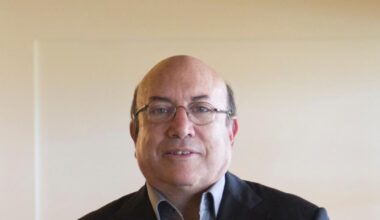 Jeff Siegel, key figure in Southern California horse racing, has died