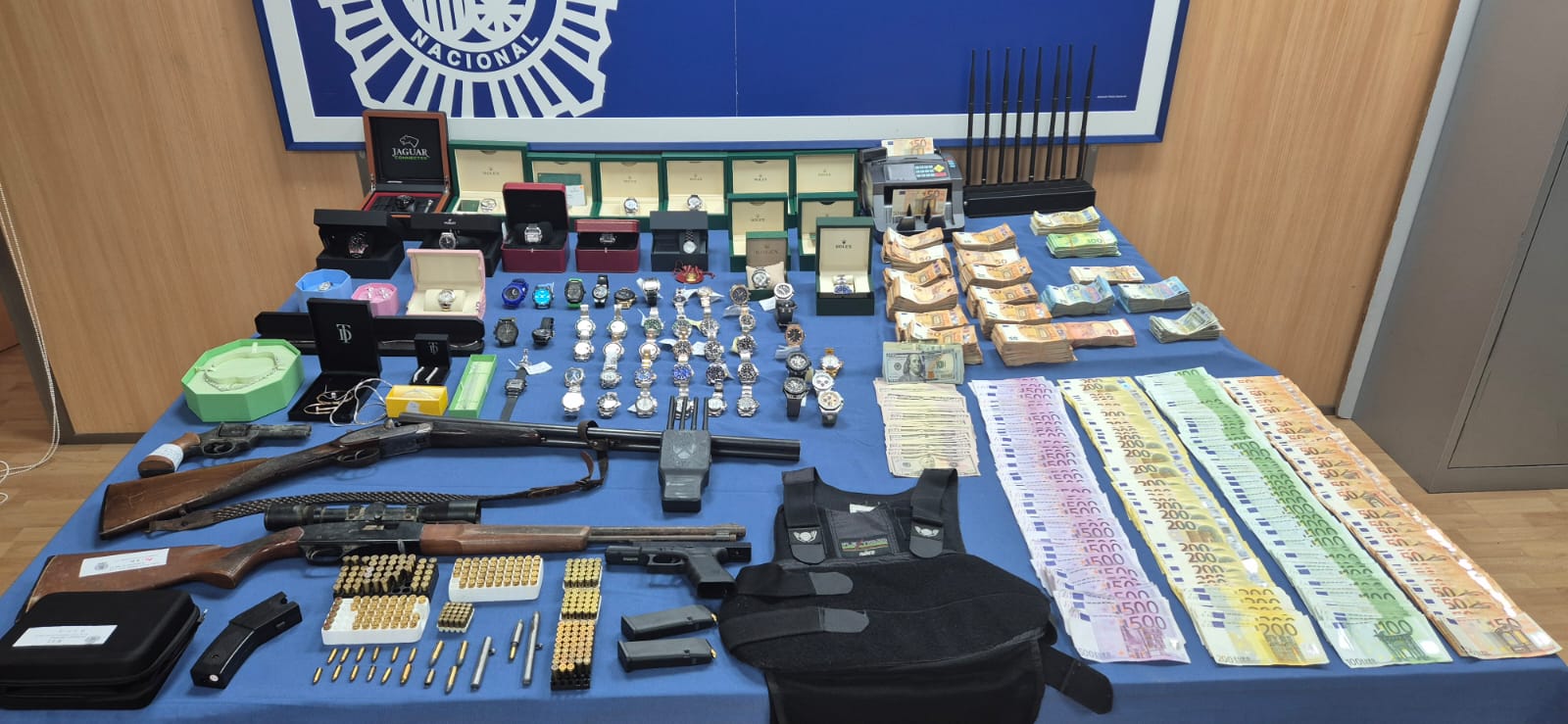 Drugs smuggled by semi-submersible boat seized in Spain