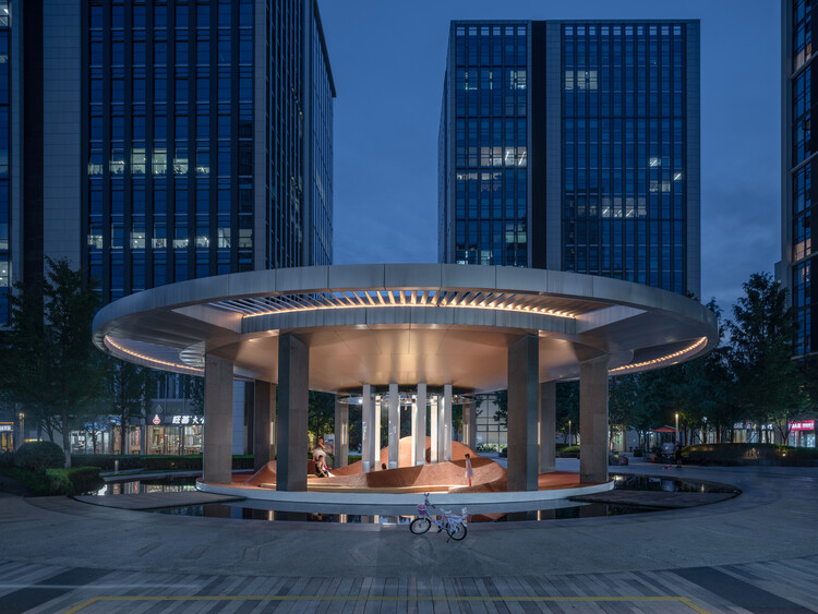 Wave Pavilion, Urban Micro-Space Regeneration Plan / Moguang Studio - Exterior Photography