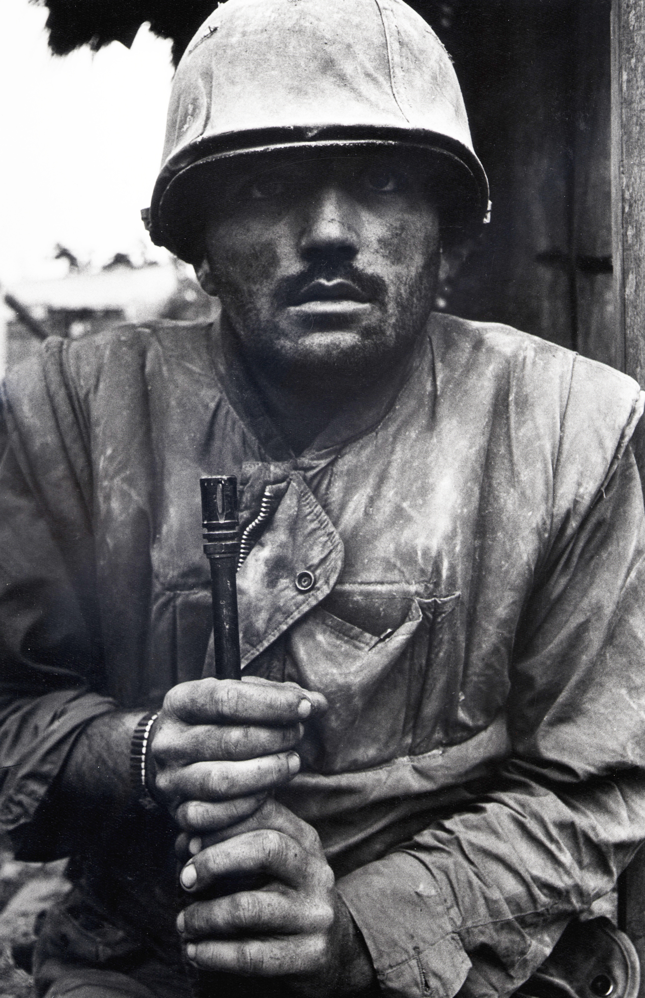 Shell Shocked US Marine in Vietnam, Hue 1968, by Don McCullin.