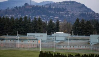Federal prisons ill-equipped for long-term mental health care: watchdog - National