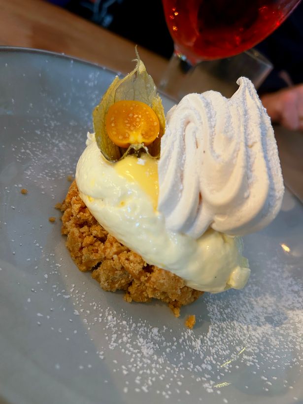 Lemon cheesecake with a biscuit base