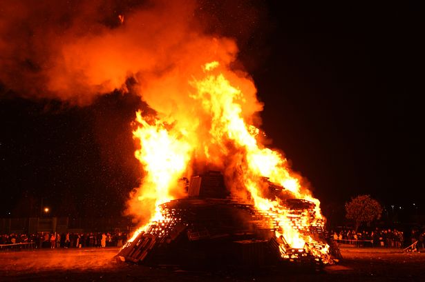 Huge bonfire at IIchester Park