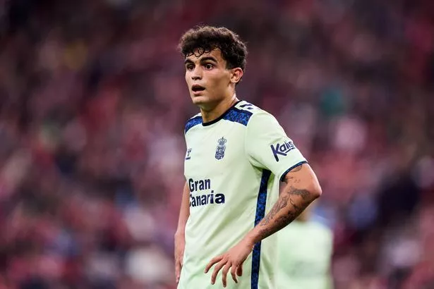 Stefan Bajcetic in action for Las Palmas