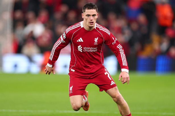 Florian Wirtz dribbles with the ball during Liverpool vs Real Madrid.