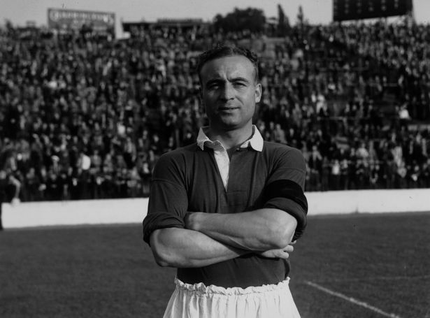 Manchester United player Harry McShane, the father of the actor Ian McShane